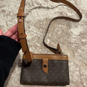 Michael Kors Crossbody